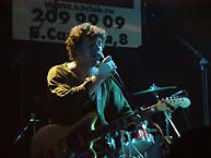 АукцЫон в клубе Б2, Москва, 29 марта 2003 г.. Фото © Сергей Рыжков